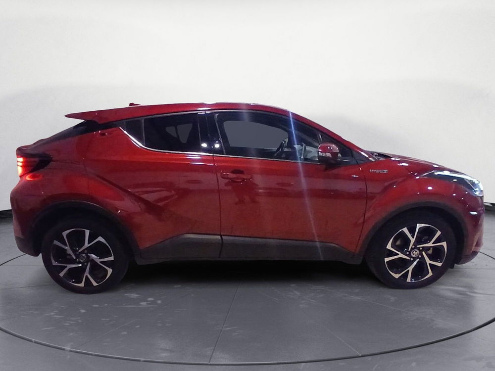 Toyota Toyota C-HR usata a Lecce (7)