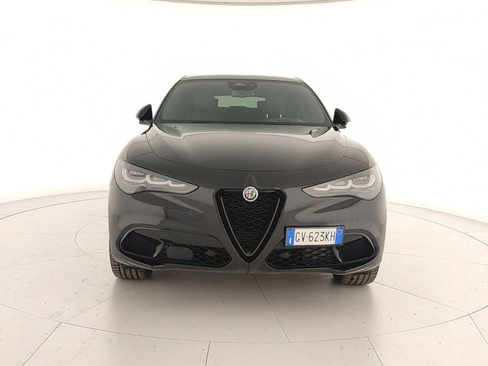 Alfa Romeo Stelvio usata a Caserta (2)