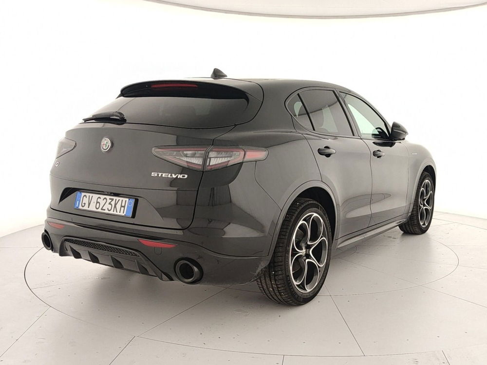 Alfa Romeo Stelvio usata a Caserta (6)