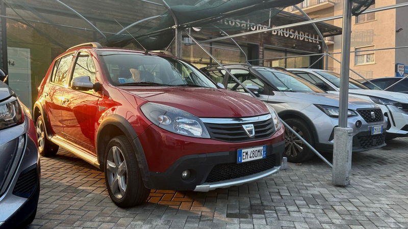 Dacia Sandero Stepway 1.5 dCi 90CV  del 2012 usata a Galbiate