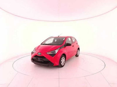 Toyota Aygo Connect 1.0 VVT-i 72 CV 5 porte x-cool del 2020 usata a Portogruaro