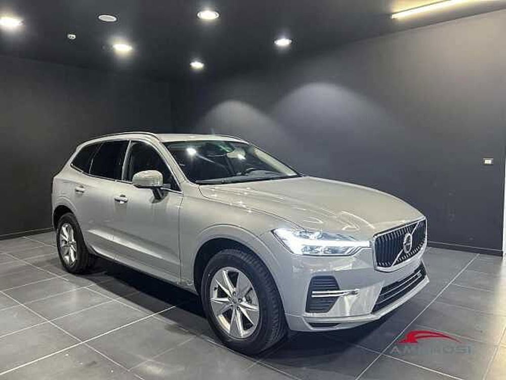 Volvo XC60 nuova a Viterbo (2)