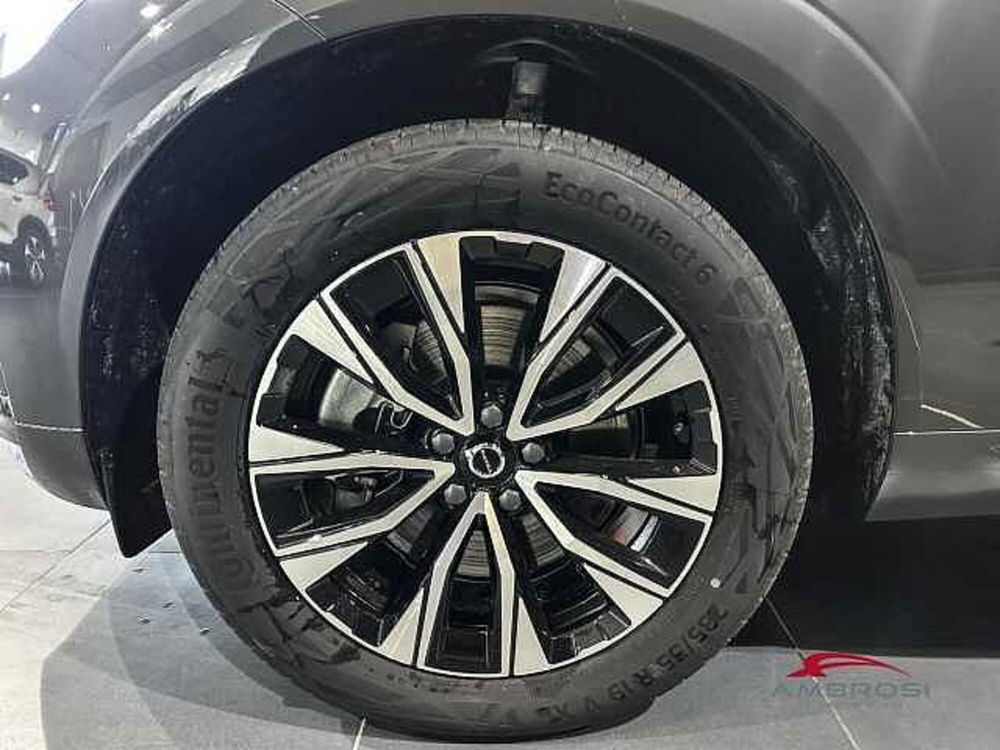 Volvo XC60 nuova a Viterbo (11)