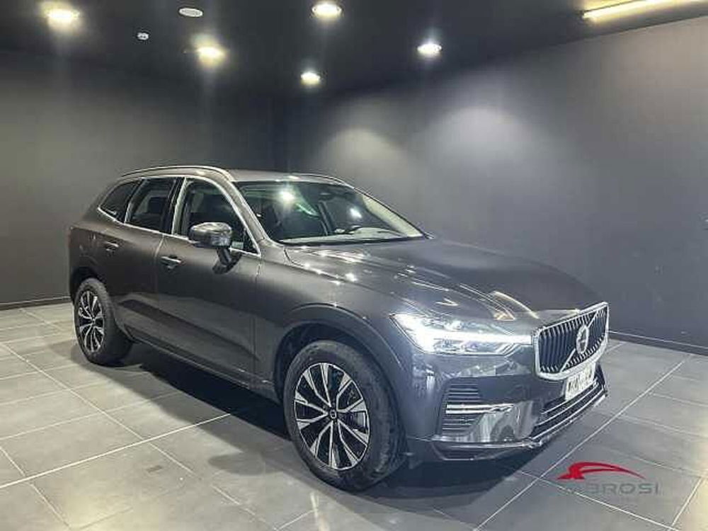 Volvo XC60 nuova a Viterbo (2)