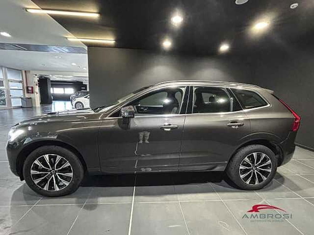 Volvo XC60 nuova a Viterbo (3)