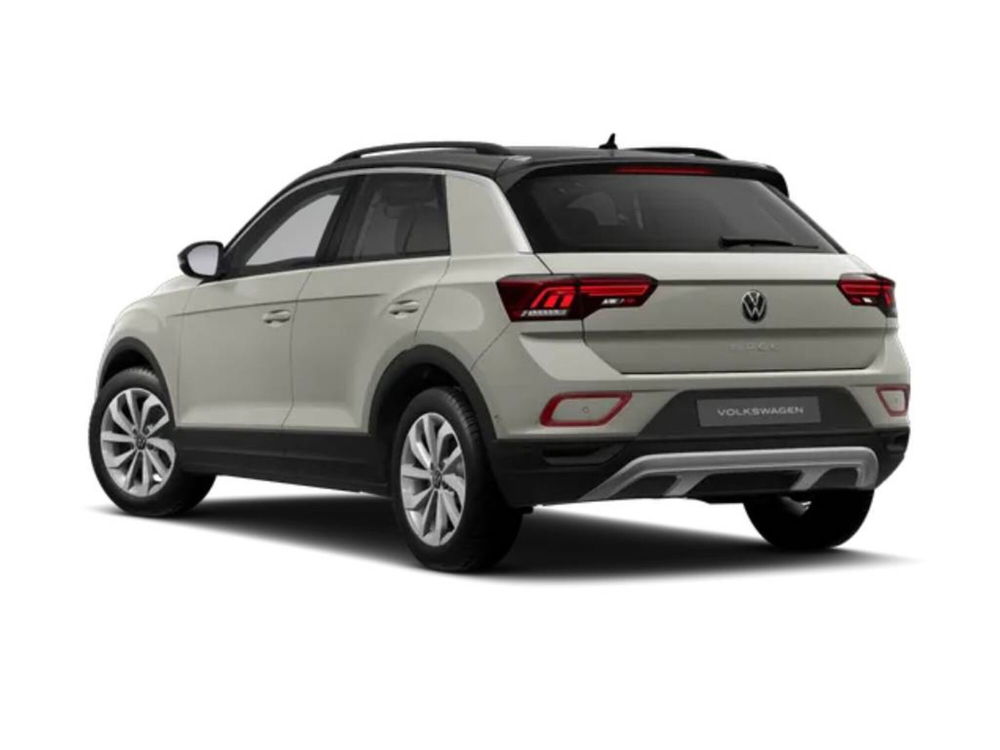 Volkswagen T-Roc nuova a Novara (3)