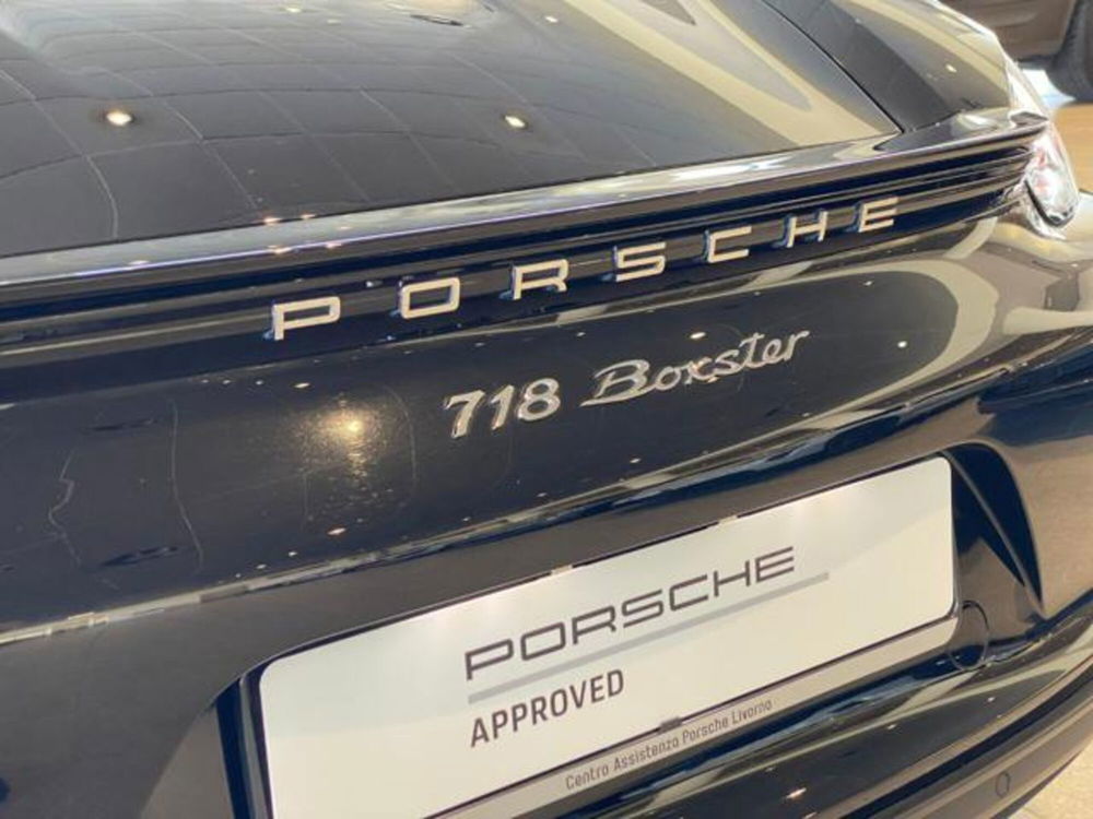 Porsche 718 Boxster  usata a Livorno (11)