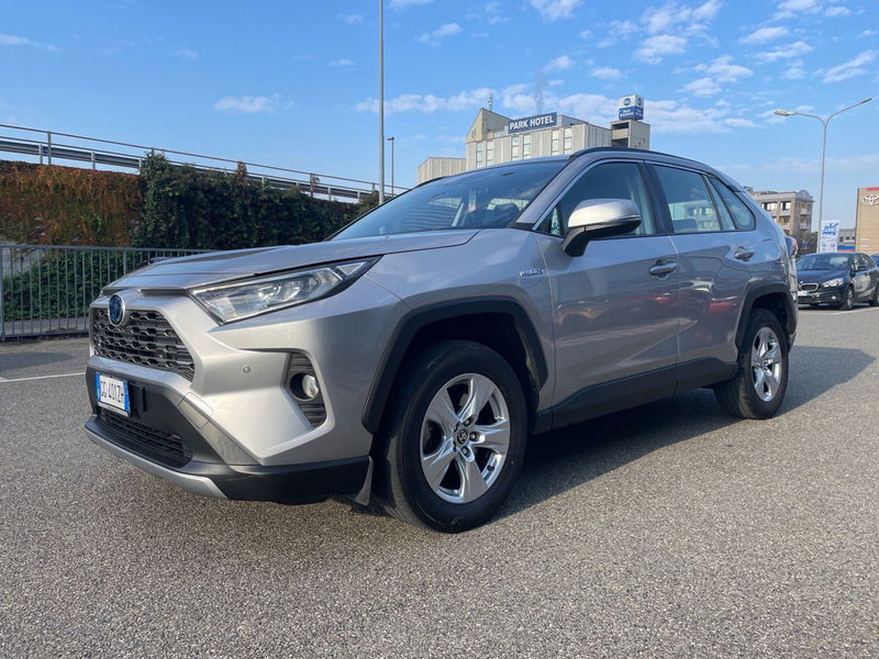 Toyota Rav4 vvt-ie h Active awd-i 222cv e-cvt del 2021 usata a Piacenza