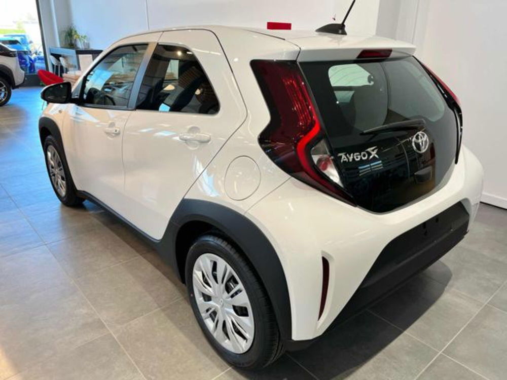 Toyota Aygo X nuova a Cuneo (2)