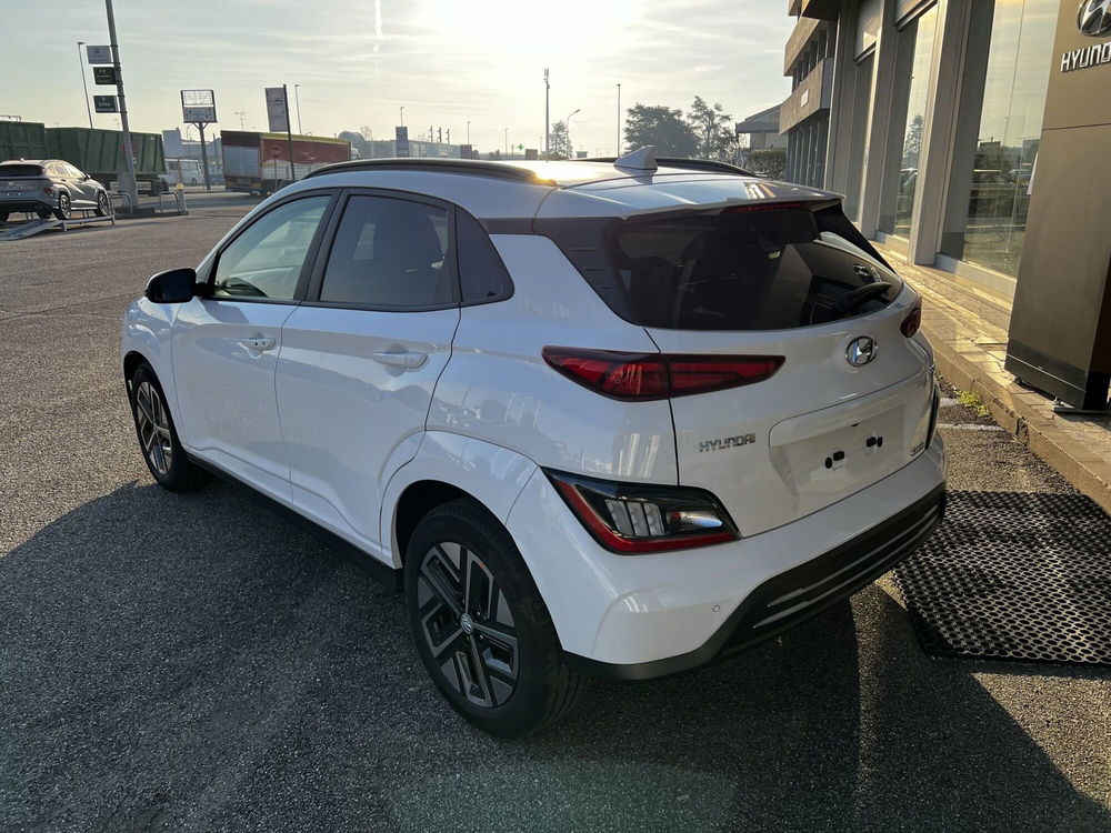 Hyundai Kona nuova a Vercelli (3)