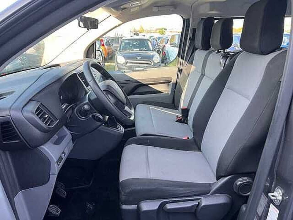 Peugeot Traveller usata a Firenze (11)