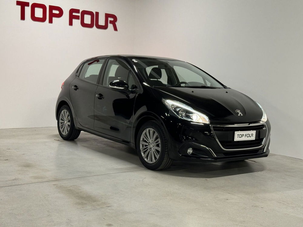 Peugeot 208 usata a Cuneo