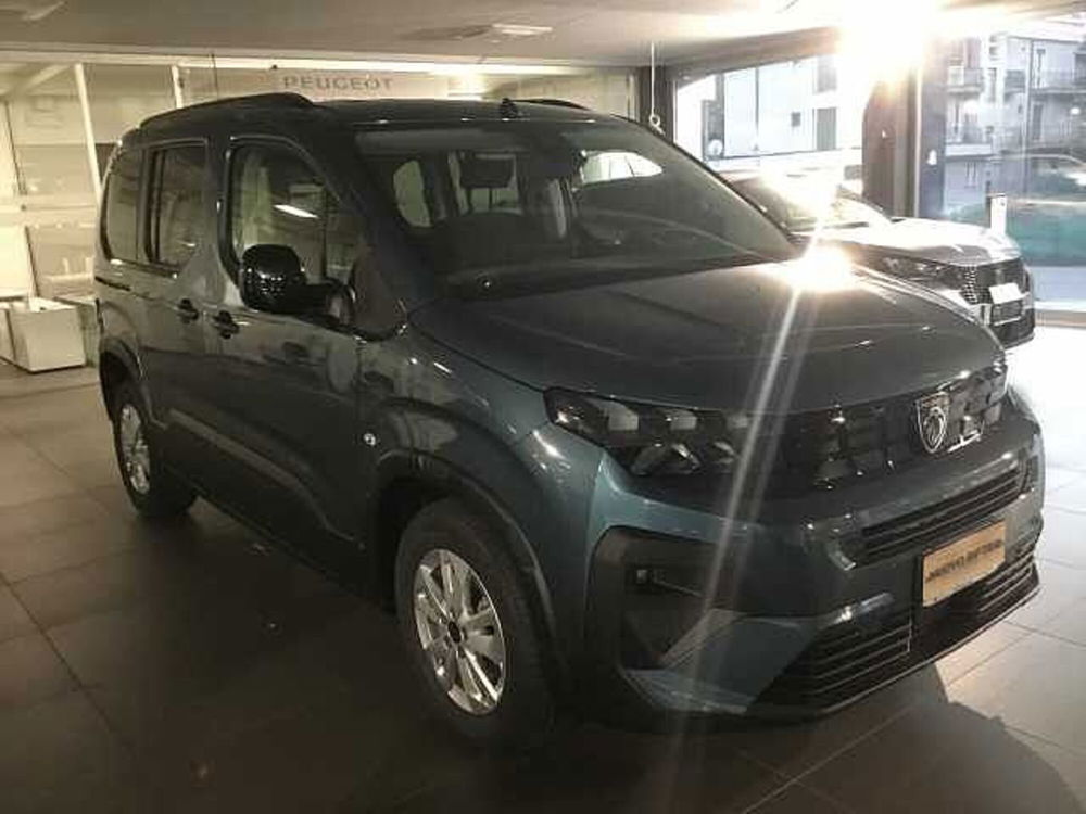 Peugeot Rifter nuova a Varese (3)