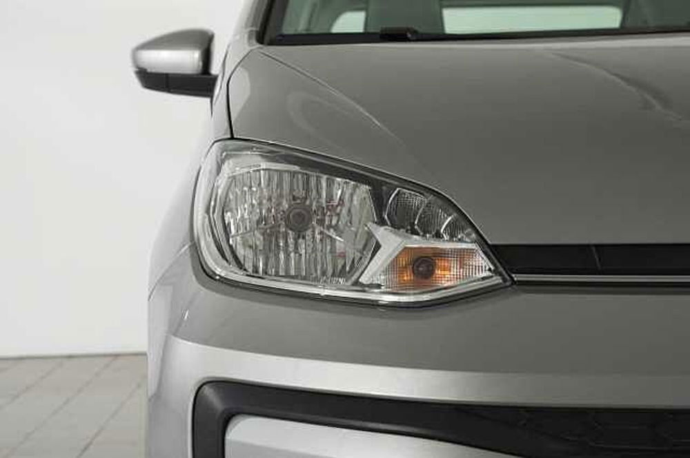 Volkswagen up! usata a Como (5)