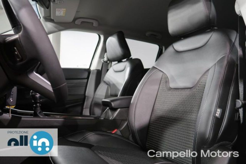 Jeep Compass nuova a Venezia (5)