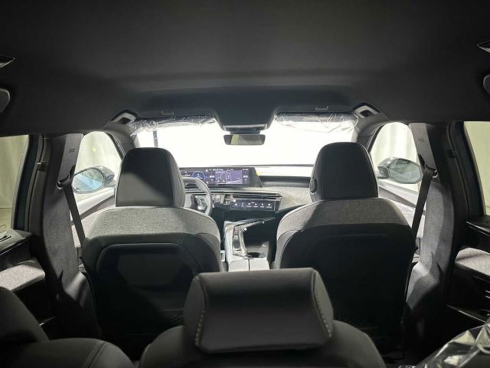 Peugeot 5008 nuova a Sondrio (16)