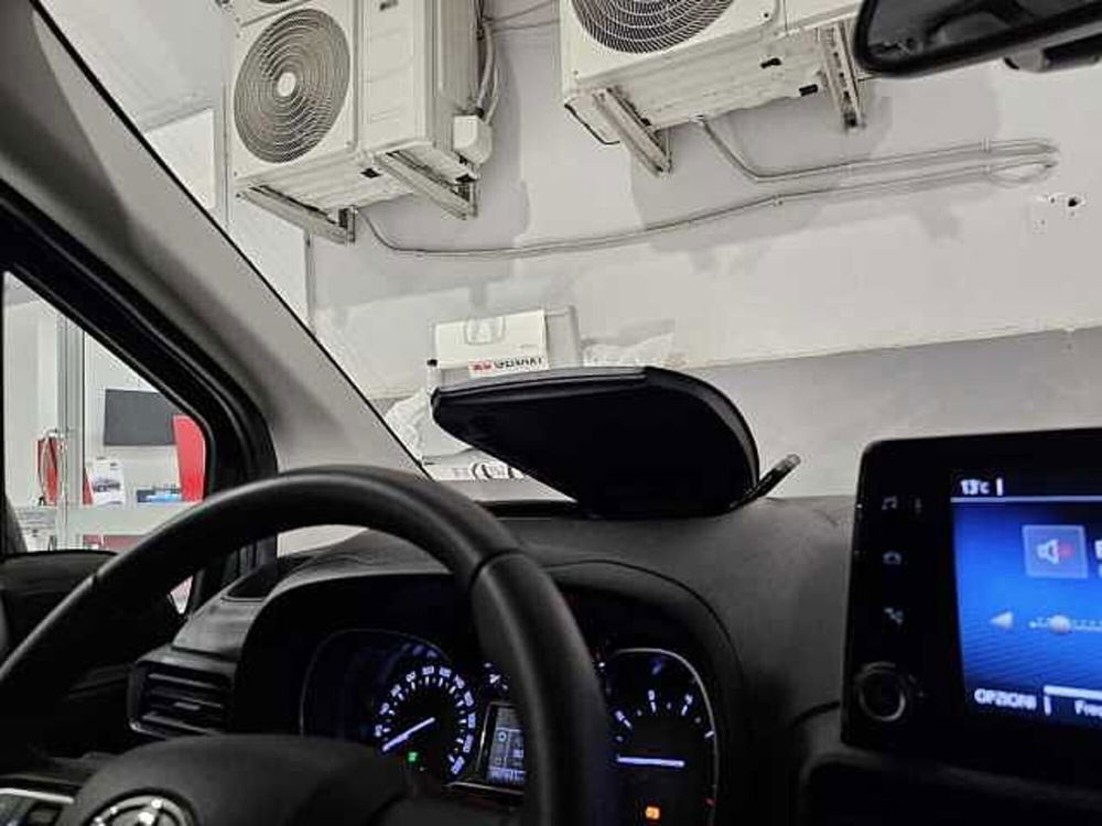 Toyota Proace City Verso usata a Caserta (18)