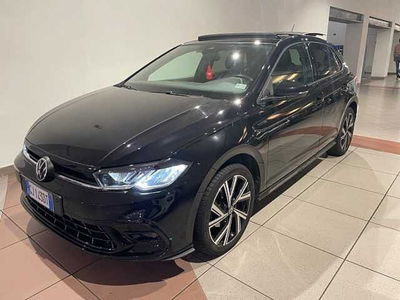 Volkswagen Polo 1.0 TSI 110 CV DSG R-Line del 2022 usata a Genova