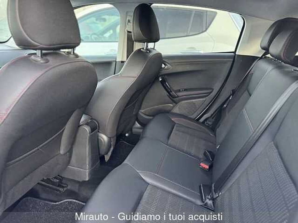 Peugeot 208 usata a Roma (9)