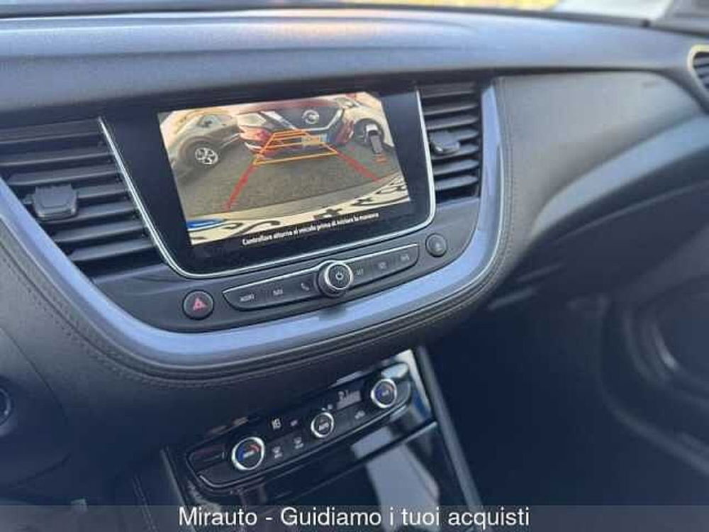 Opel Grandland X usata a Roma (11)