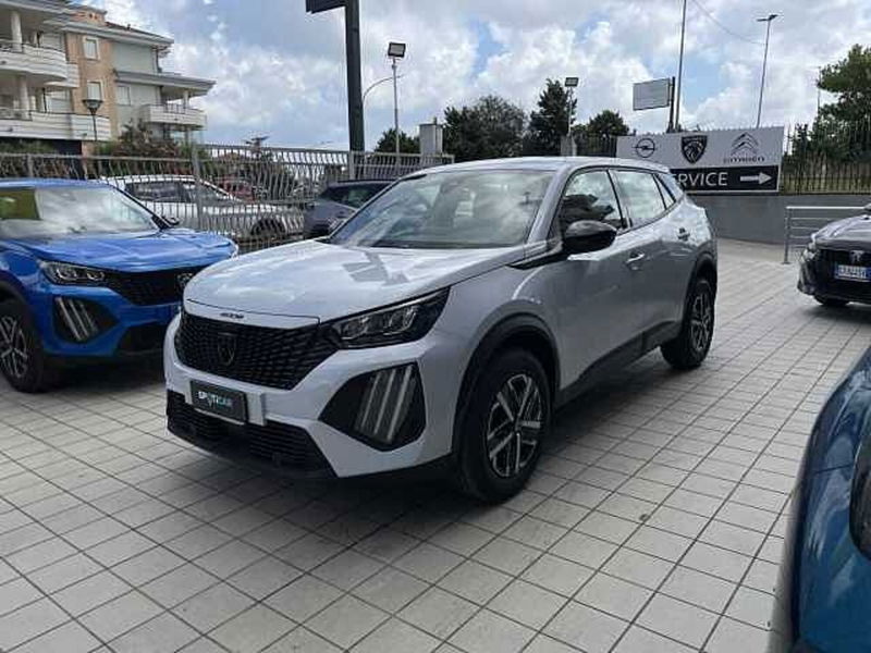 Peugeot 2008 1.2 puretech Active s&amp;s 100cv nuova a San Gregorio d&#039;Ippona