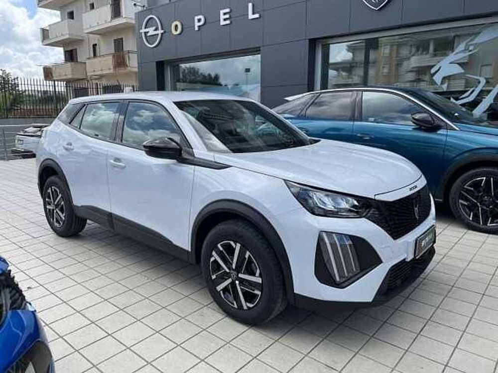 Peugeot 2008 nuova a Vibo Valentia (3)