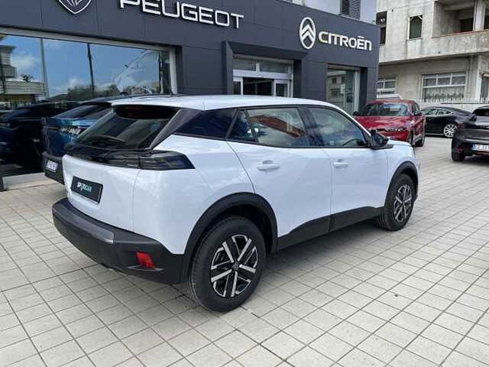 Peugeot 2008 nuova a Vibo Valentia (5)