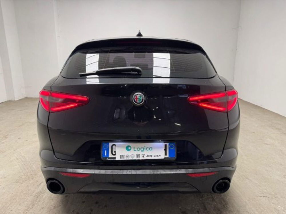 Alfa Romeo Stelvio usata a Biella (10)