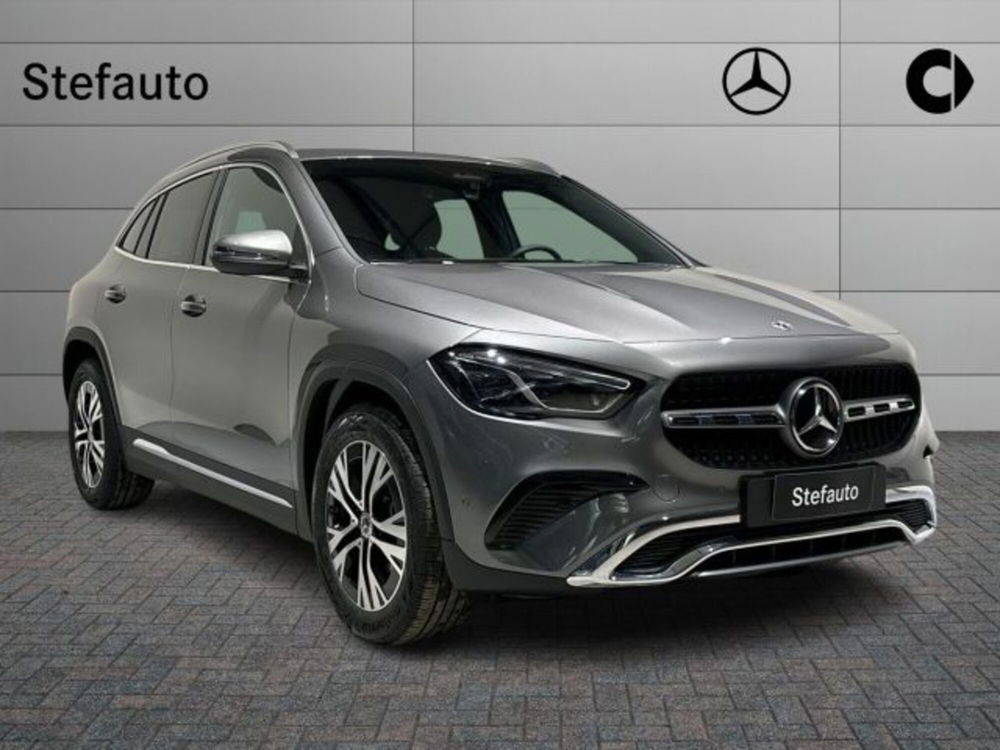 Mercedes-Benz GLA SUV nuova a Bologna