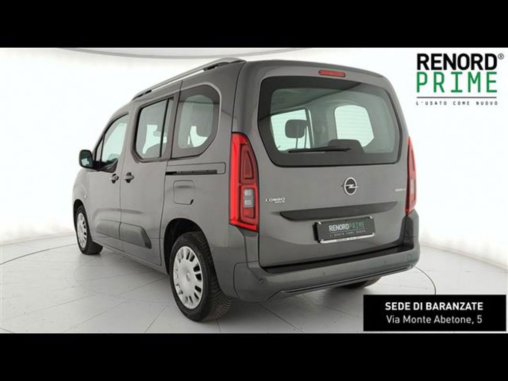 Opel Combo Life usata a Milano (6)