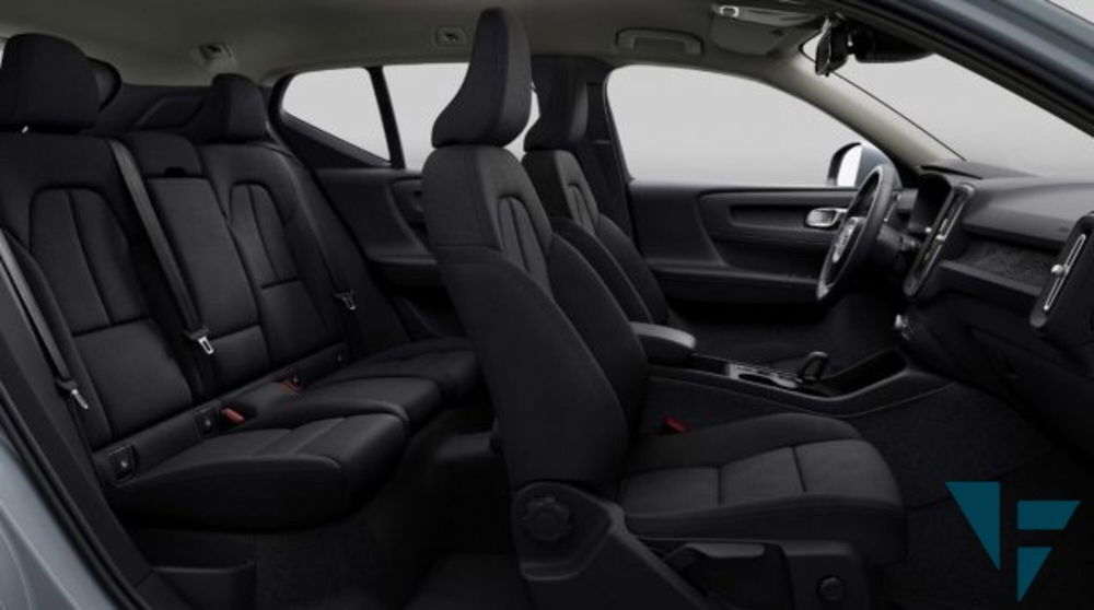 Volvo XC40 usata a Udine (7)