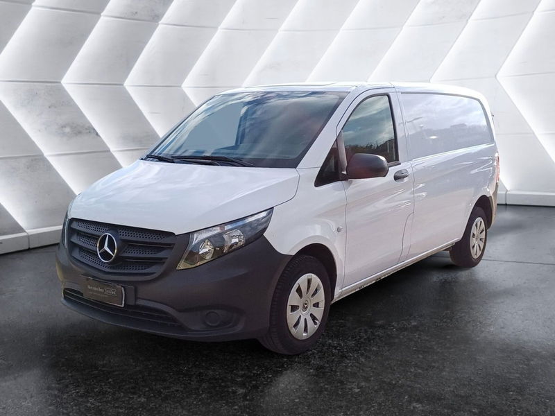 Mercedes-Benz Vito tourer 116 cdi compact Pro 9G-tronic del 2022 usata