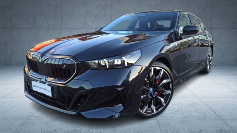 BMW i5 Touring M60 MSport Pro nuova a Verona