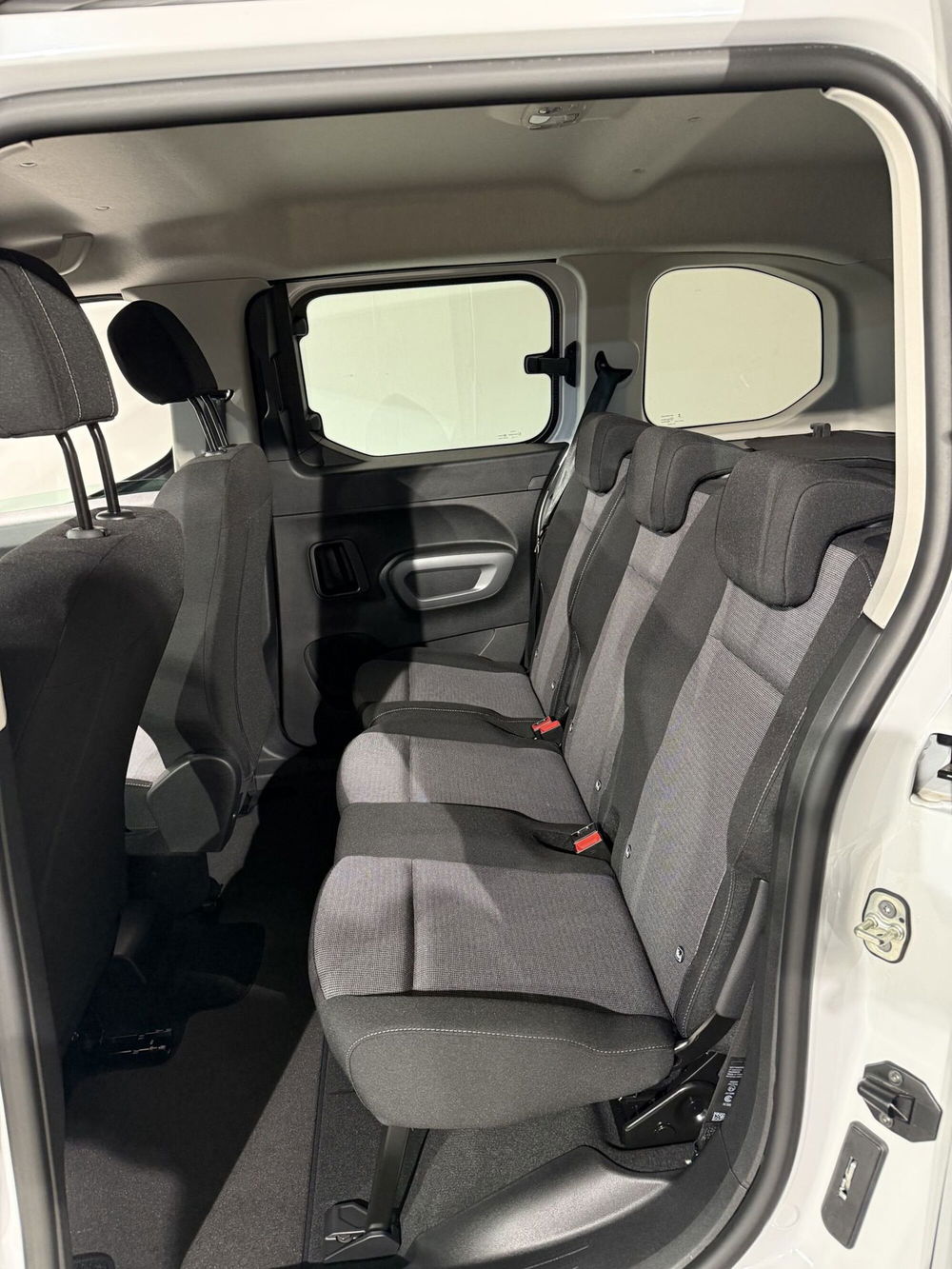 Toyota Proace City Verso nuova a Lecco (9)