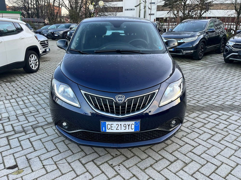 Lancia Ypsilon usata a Milano (2)