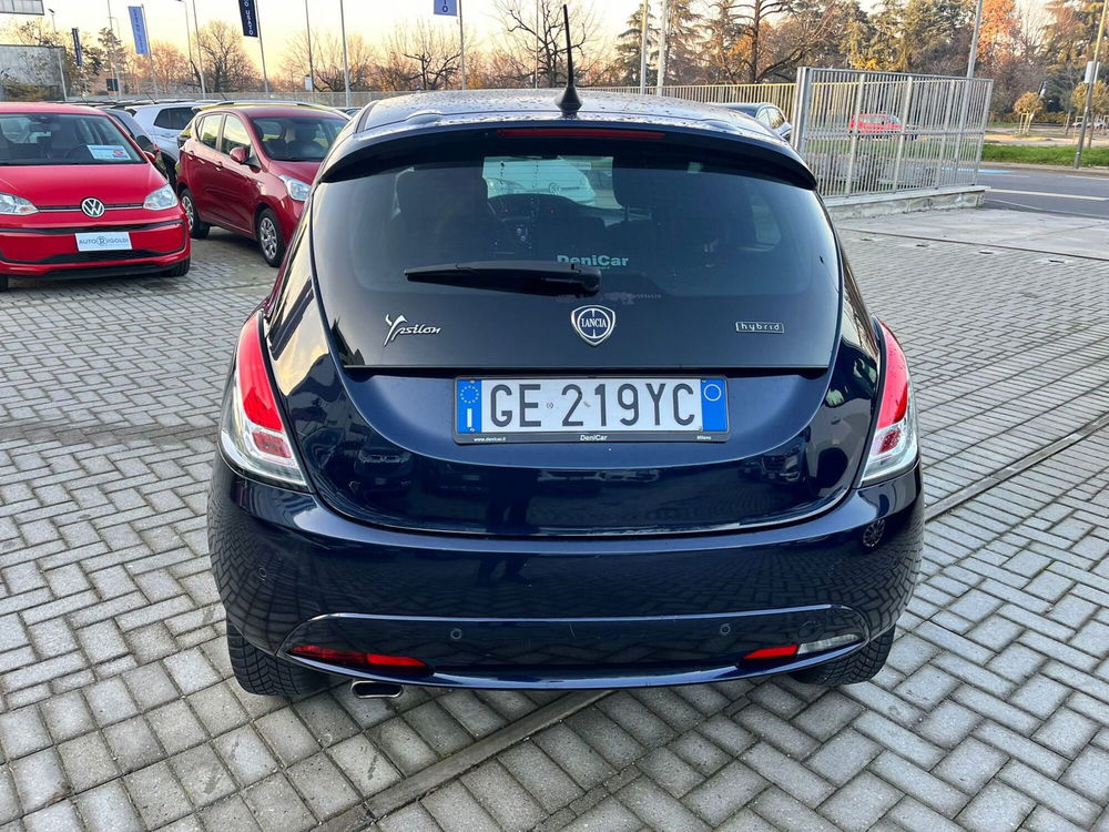 Lancia Ypsilon usata a Milano (7)