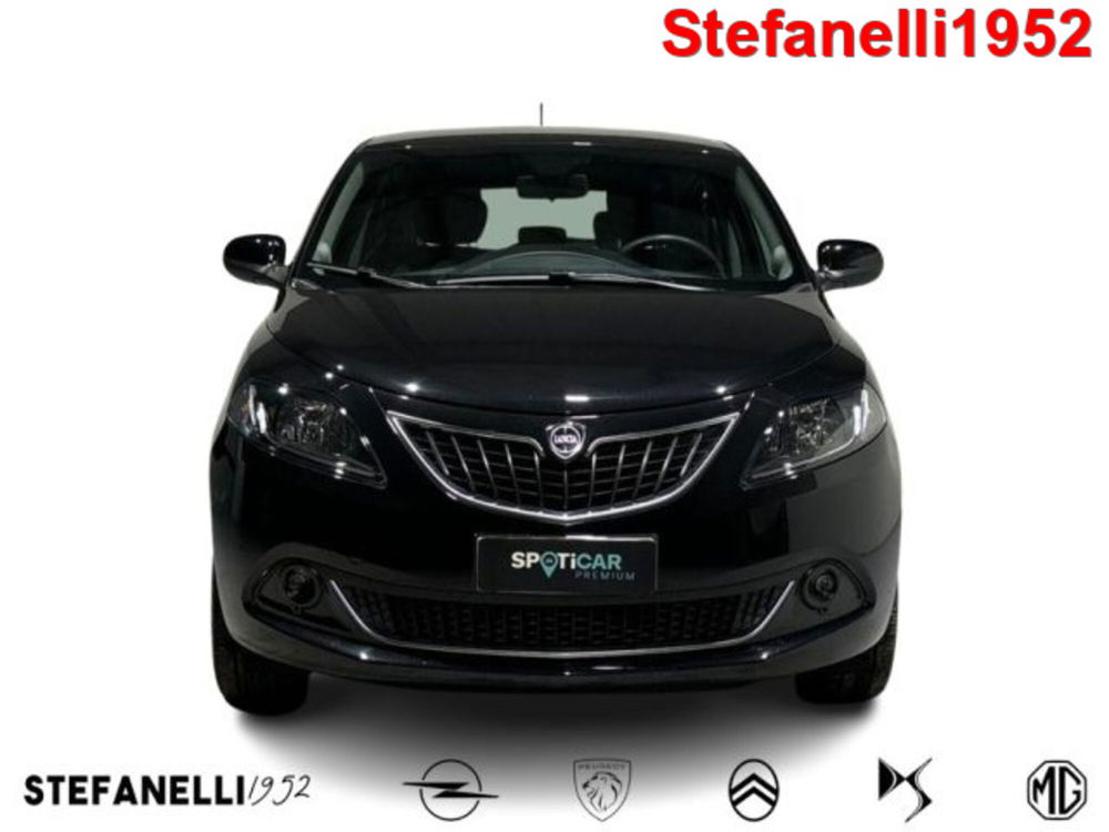 Lancia Ypsilon usata a Bologna (2)