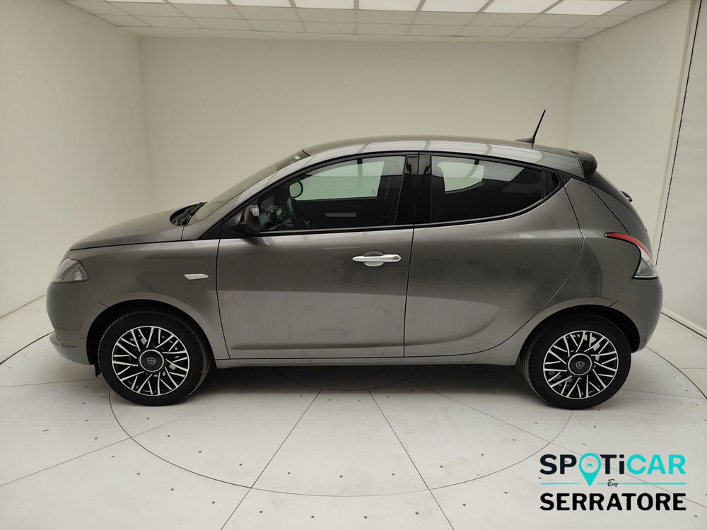 Lancia Ypsilon usata a Como (4)