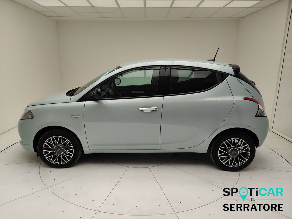 Lancia Ypsilon usata a Como (4)