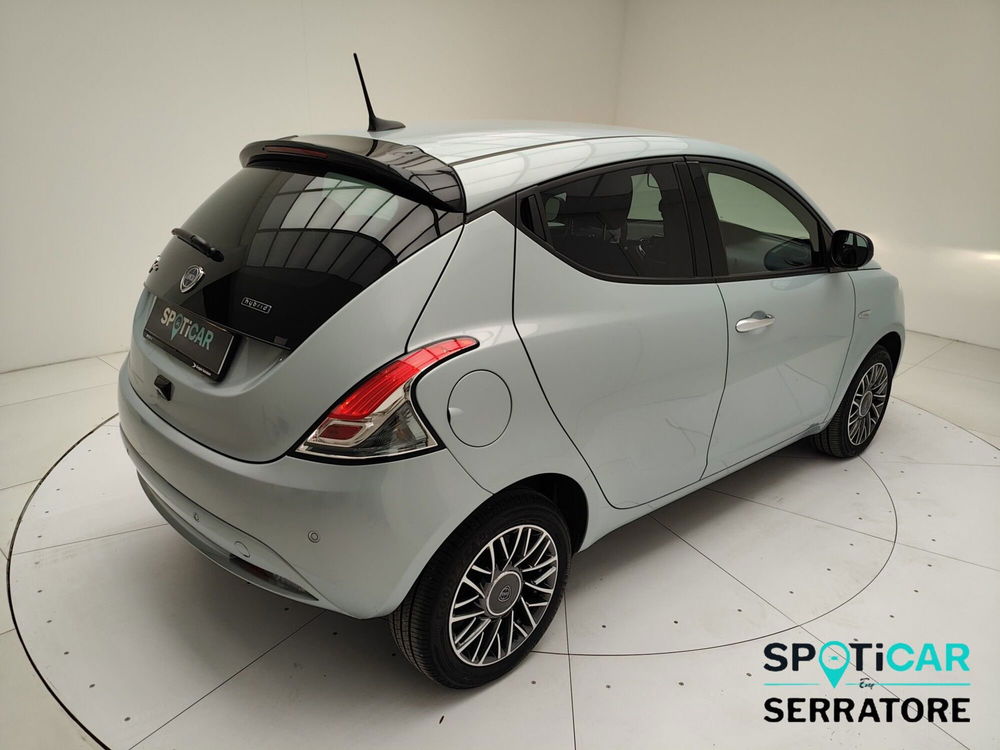 Lancia Ypsilon usata a Como (5)