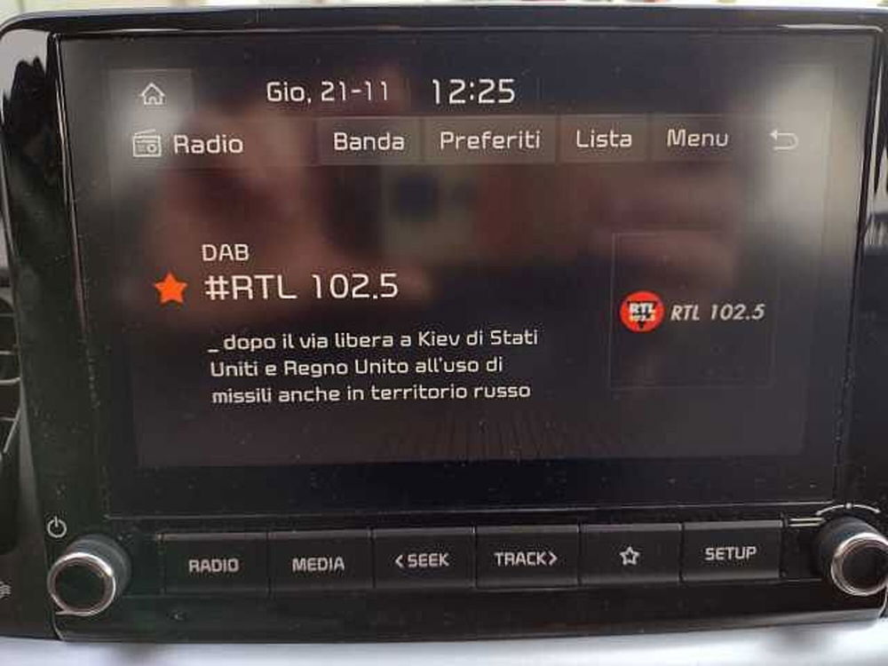 Kia Stonic usata a Milano (16)