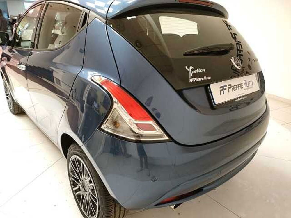 Lancia Ypsilon usata a Teramo (9)