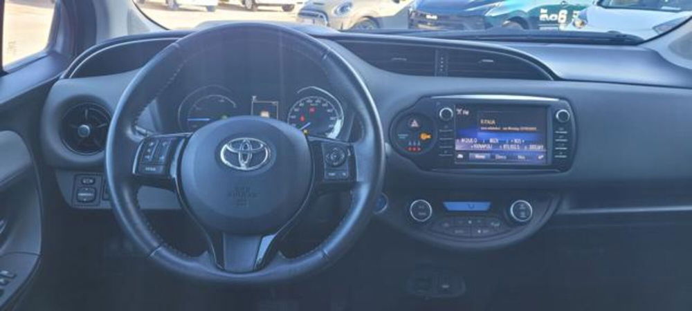 Toyota Yaris Cross usata a Napoli (10)