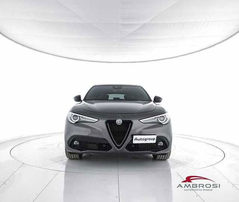 Alfa Romeo Stelvio usata a Perugia (5)