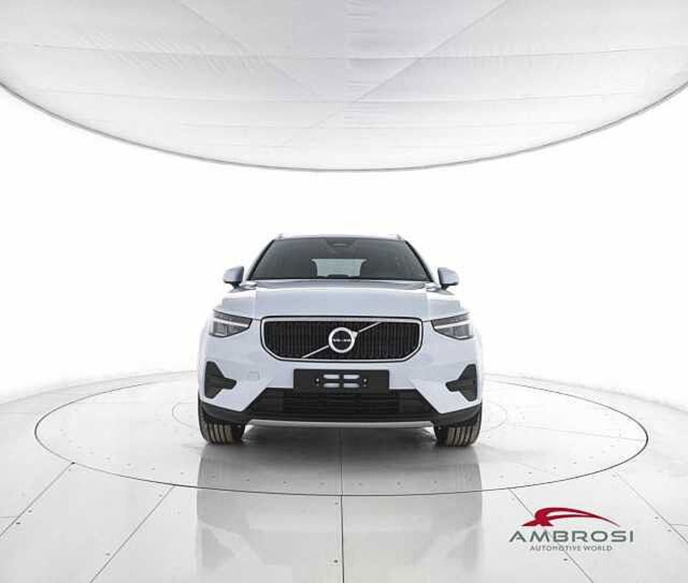 Volvo XC40 nuova a Viterbo (5)