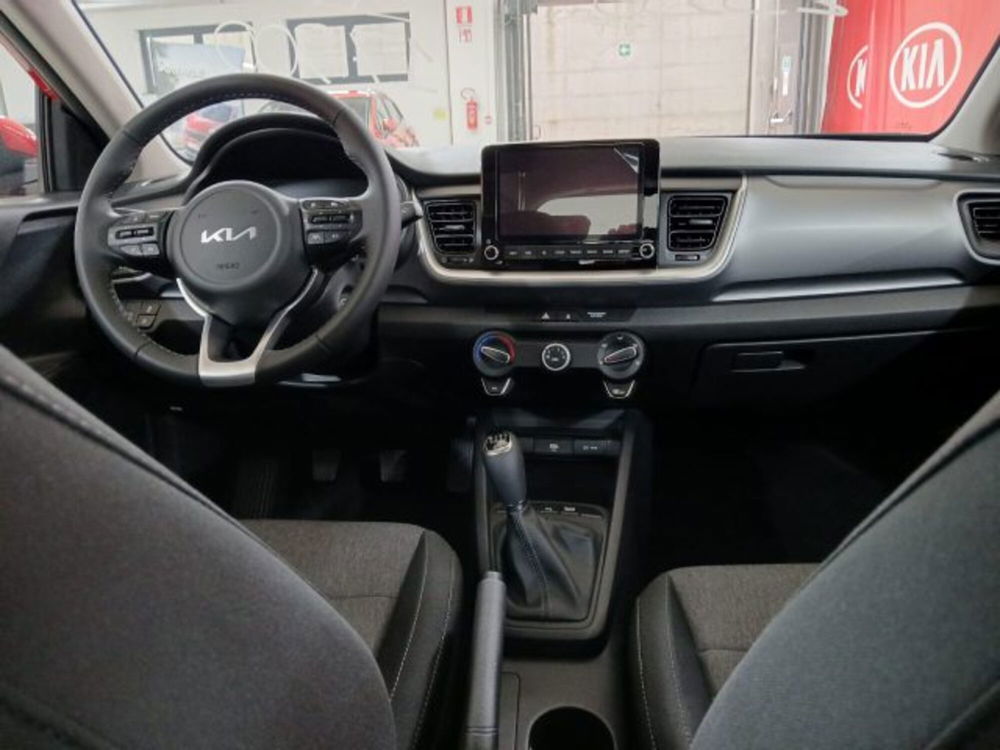 Kia Stonic nuova a Torino (8)