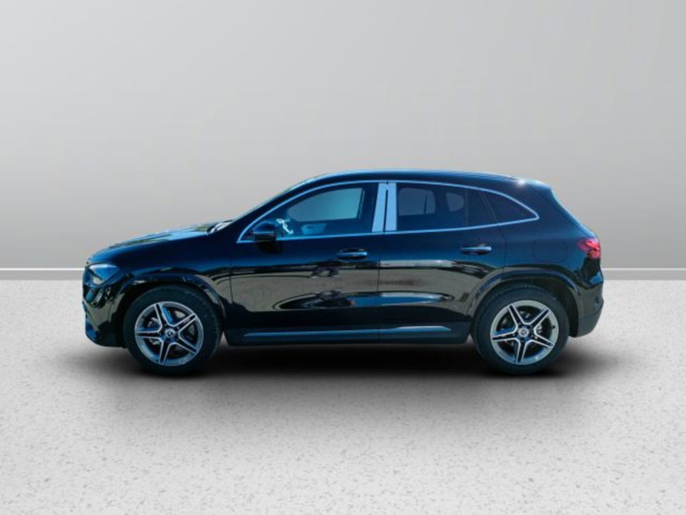 Mercedes-Benz GLA SUV nuova a Teramo (3)