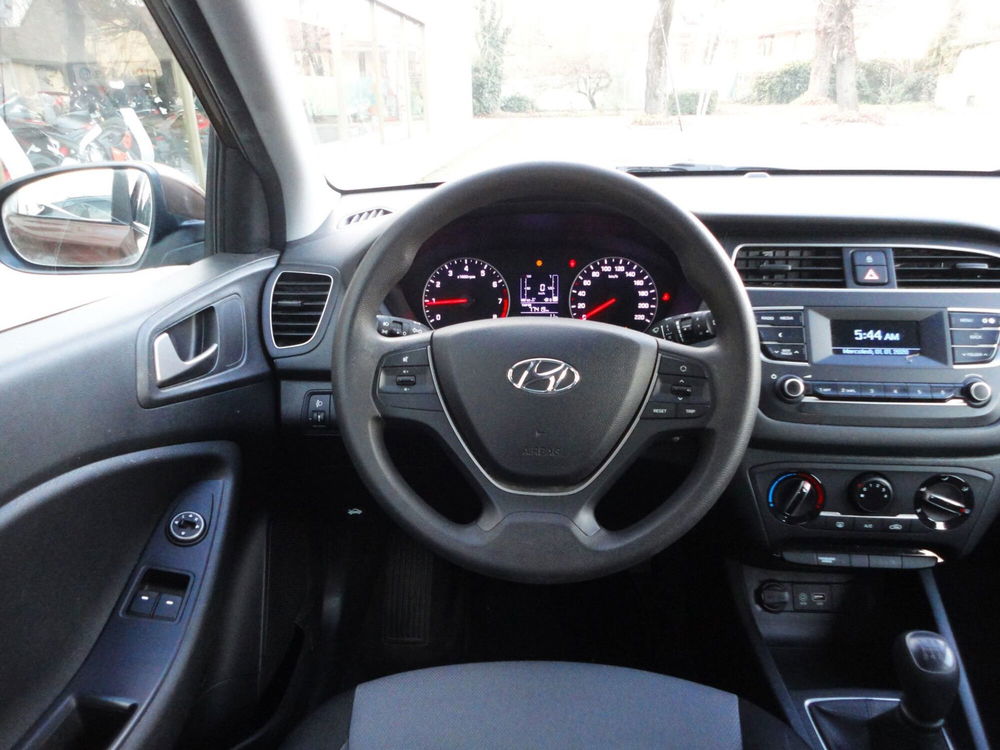 Hyundai i20 usata a Vercelli (13)