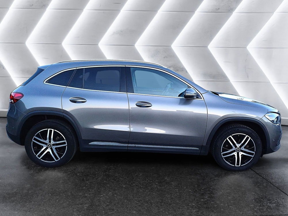 Mercedes-Benz GLA SUV usata a Genova (5)