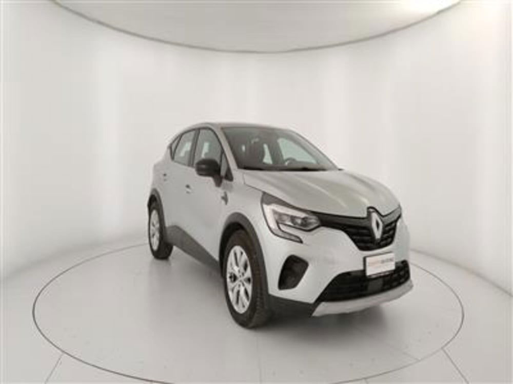 Renault Captur usata a Bari (11)